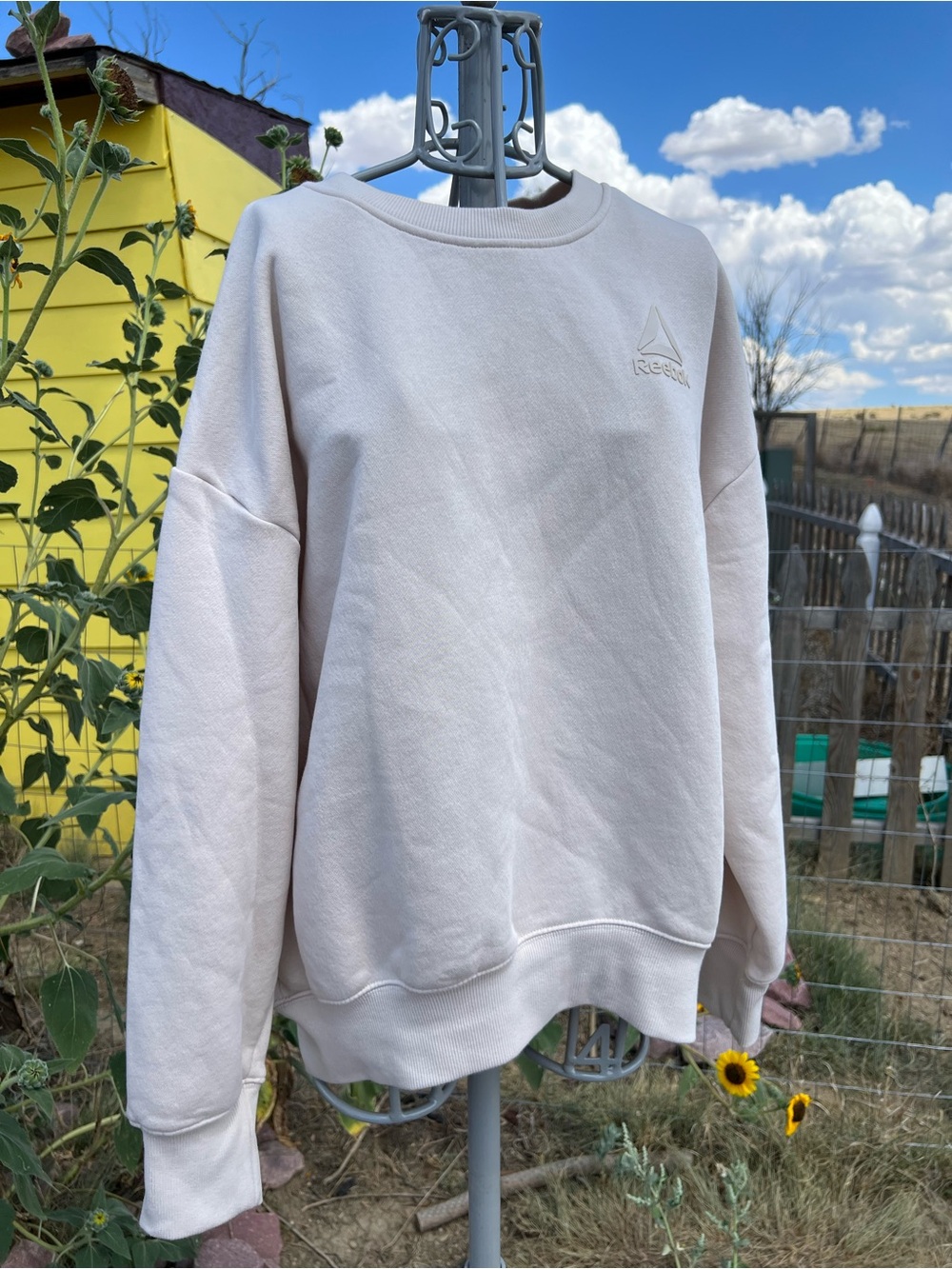 Reebok Cream Embroidered Logo Crewneck Sweatshirt